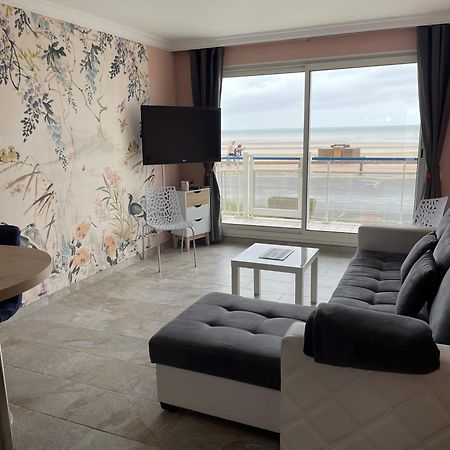 Les Pieds Dans Le Sable Apartment เบรย์ดูน ภายนอก รูปภาพ